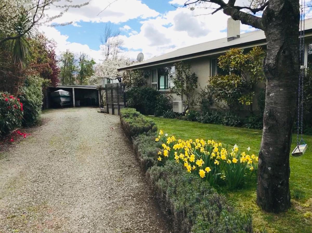 Villa Amazing Aubrey, Walk To Bremner Bay Wanaka Exterior foto